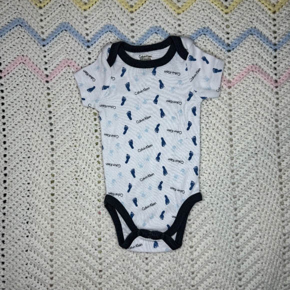 Calvin Klein Infants - Picture 5 of 8